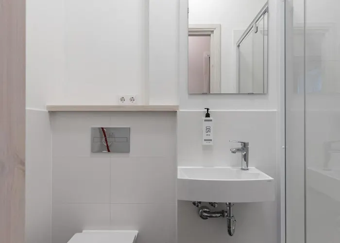 Vibrant 1bd Centre *