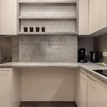 Vibrant 1bd Centre