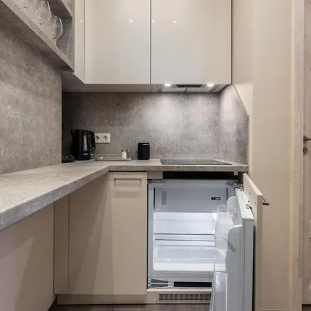 Vibrant 1bd Centre Апартаменти Рига